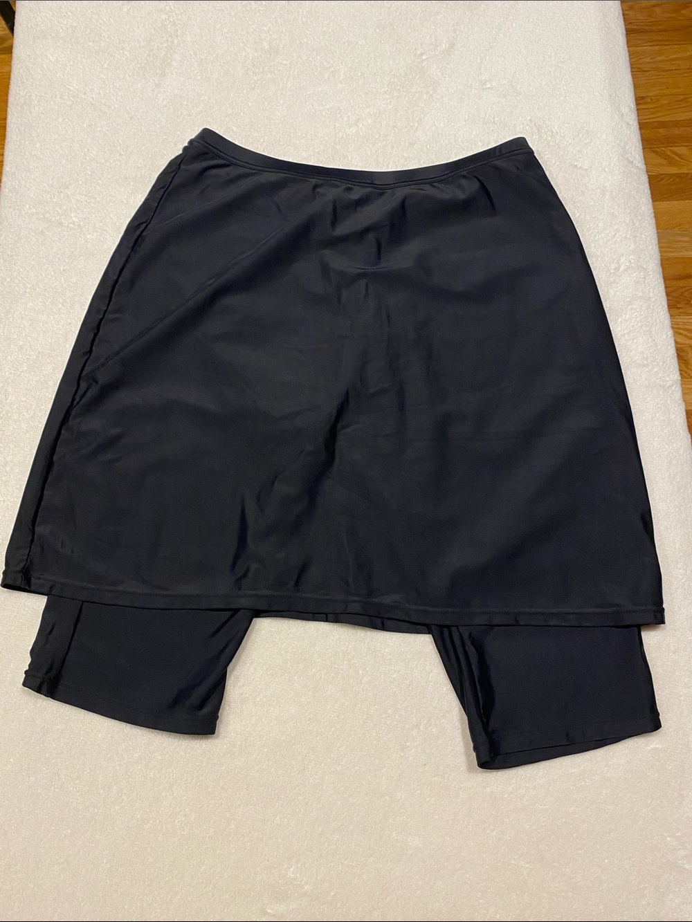 NWT Swim Skirt W/ Attached Leggings. SPF 50 Black Sz. XL - Picture 3 of 8